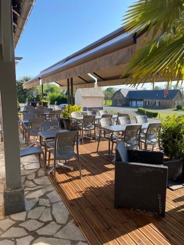 Hotel Restaurant Les Coquelicots, The Originals Relais Saint-Pardoux-l'Ortigier Εξωτερικό φωτογραφία