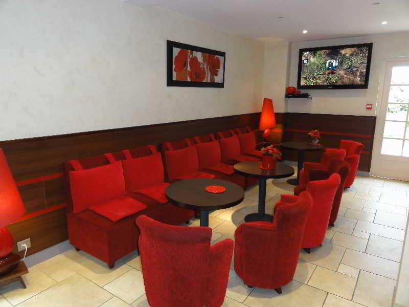 Hotel Restaurant Les Coquelicots, The Originals Relais Saint-Pardoux-l'Ortigier Εξωτερικό φωτογραφία